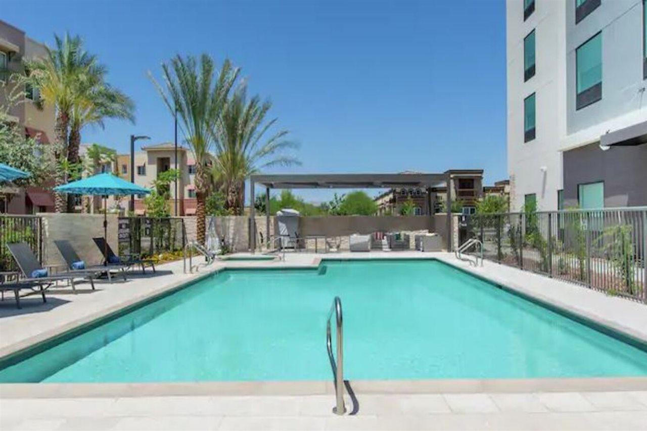 Hilton Garden Inn Surprise Phoenix Екстер'єр фото